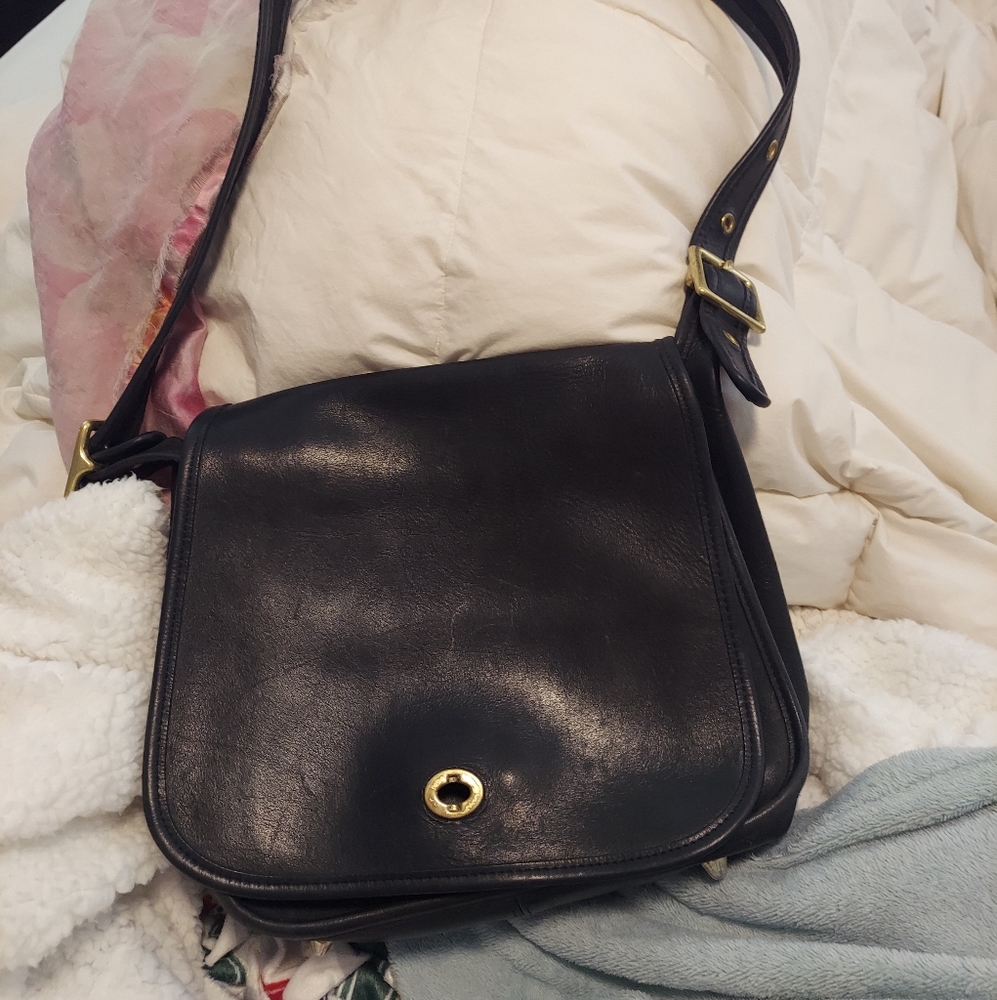 Vintage Black Coach Stewardess bag 9525, from the 1990s